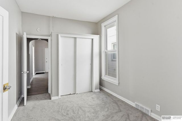 2207 N 16th Street, Omaha, NE 68110