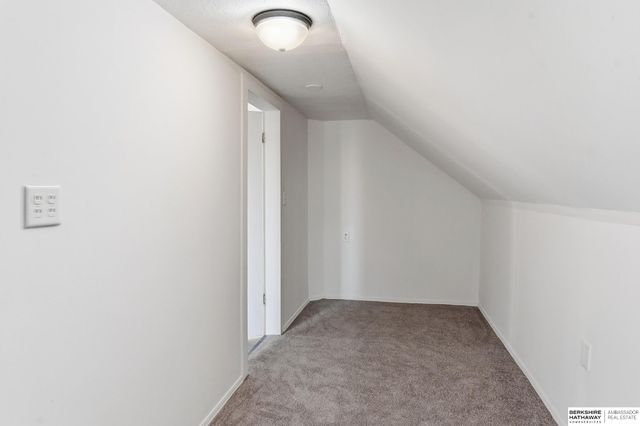 2207 N 16th Street, Omaha, NE 68110