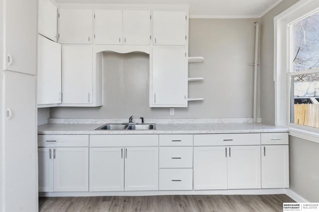 2207 N 16th Street, Omaha, NE 68110