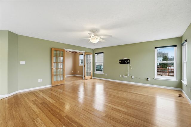 122 Springhouse Drive, Englewood, OH 45322