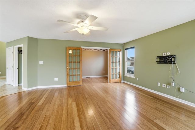 122 Springhouse Drive, Englewood, OH 45322