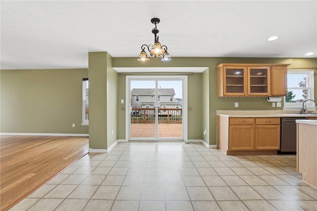 122 Springhouse Drive, Englewood, OH 45322