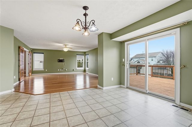 122 Springhouse Drive, Englewood, OH 45322