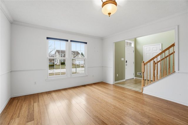 122 Springhouse Drive, Englewood, OH 45322