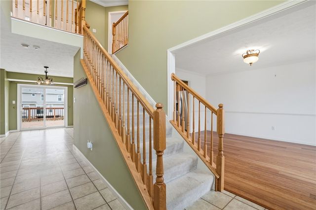 122 Springhouse Drive, Englewood, OH 45322