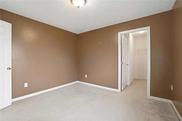 122 Springhouse Drive, Englewood, OH 45322