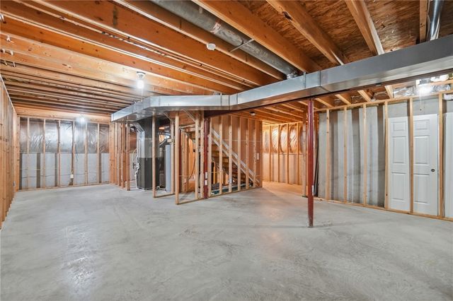 122 Springhouse Drive, Englewood, OH 45322