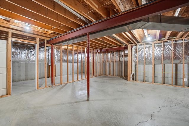 122 Springhouse Drive, Englewood, OH 45322