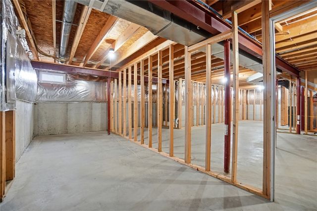 122 Springhouse Drive, Englewood, OH 45322