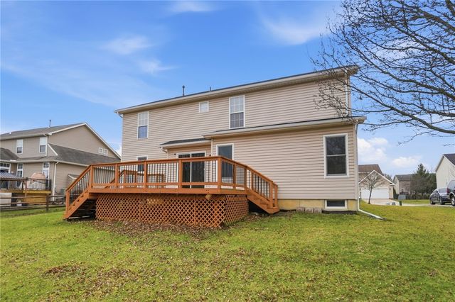 122 Springhouse Drive, Englewood, OH 45322