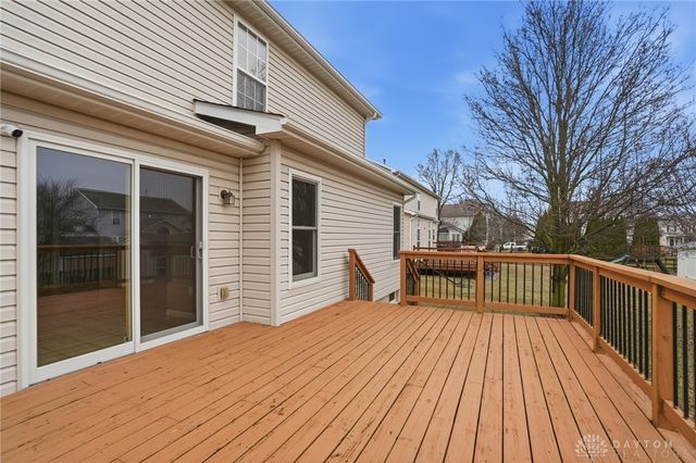 122 Springhouse Drive, Englewood, OH 45322