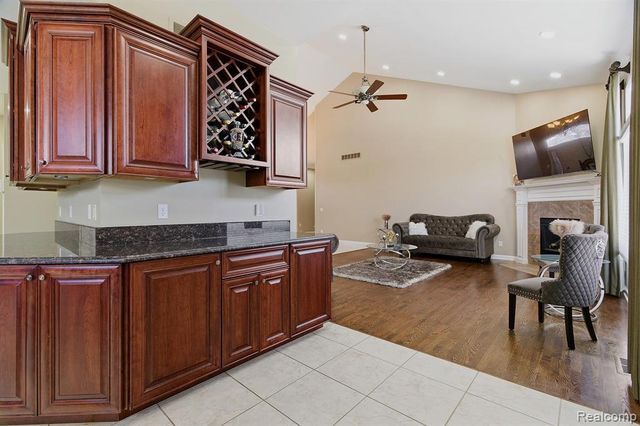 54395 White Spruce Lane, Shelby Twp, MI 48315