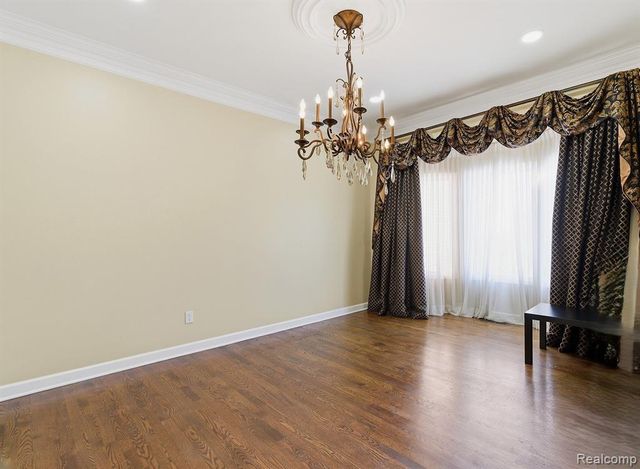 54395 White Spruce Lane, Shelby Twp, MI 48315