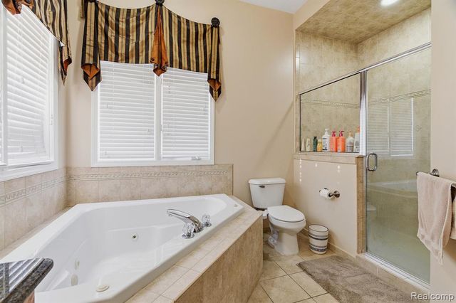 54395 White Spruce Lane, Shelby Twp, MI 48315