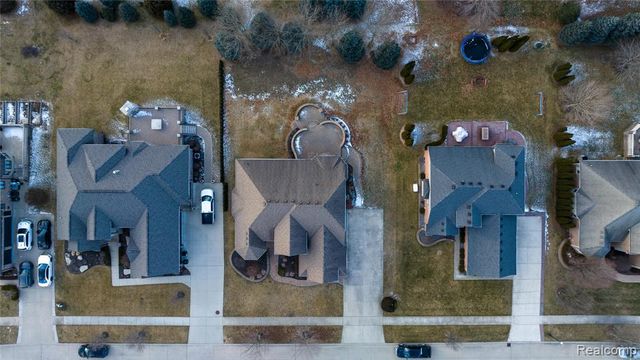 54395 White Spruce Lane, Shelby Twp, MI 48315