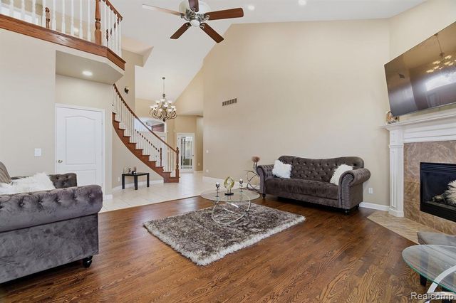 54395 White Spruce Lane, Shelby Twp, MI 48315