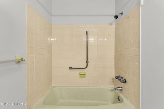 87A Fairway Lane, Manchester, NJ 08759