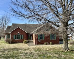 204 Primrose Ln, Lebanon, TN 37087