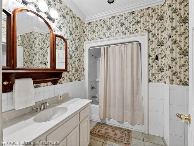 42267 Timber Ridge Road, Howe, OK 74940