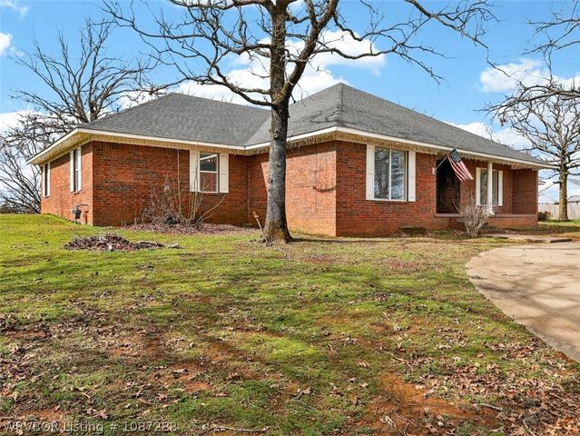 42267 Timber Ridge Road, Howe, OK 74940