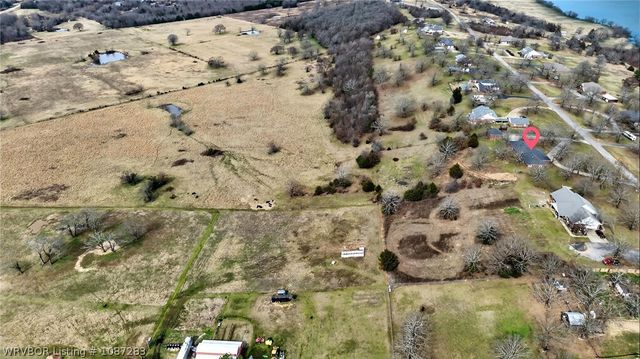 42267 Timber Ridge Road, Howe, OK 74940