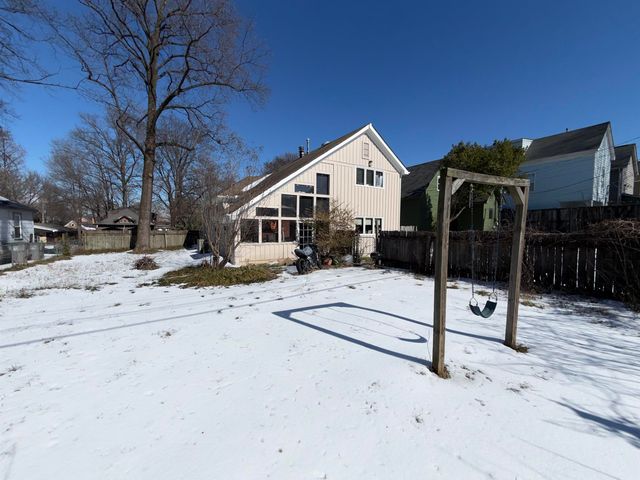 2061 PEABODY AVE, Memphis, TN 38104