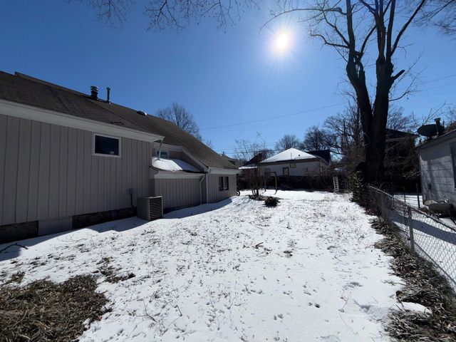 2061 PEABODY AVE, Memphis, TN 38104