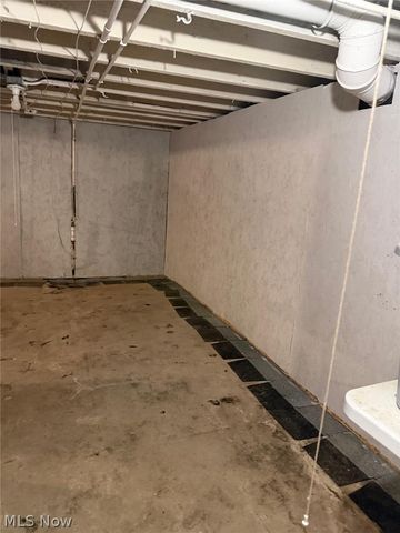 2901 E 102nd Street, Cleveland, OH 44104