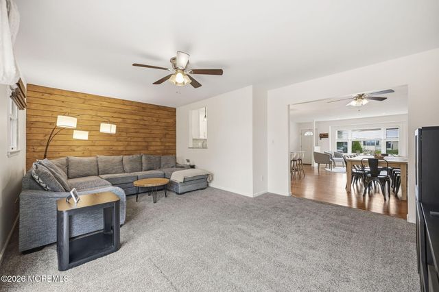 31 Southport Drive, Howell, NJ 07731