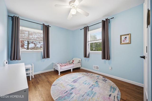 31 Southport Drive, Howell, NJ 07731