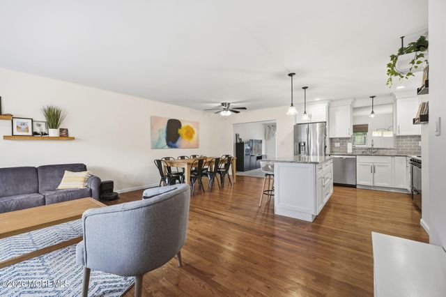 31 Southport Drive, Howell, NJ 07731