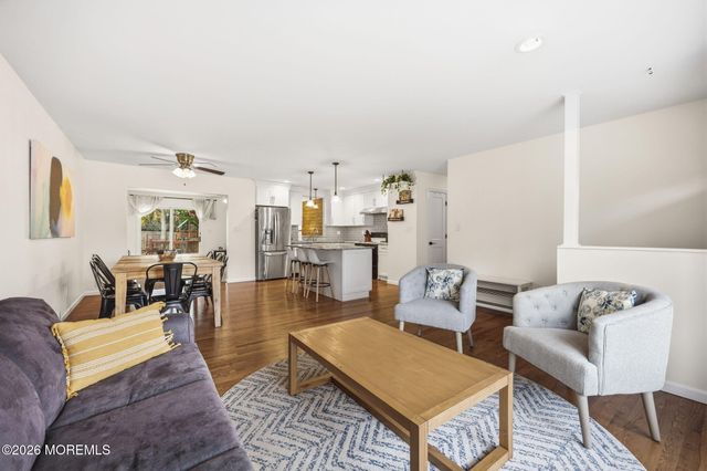 31 Southport Drive, Howell, NJ 07731