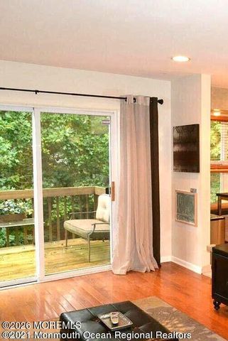 93 Heron Court, Manalapan, NJ 07726