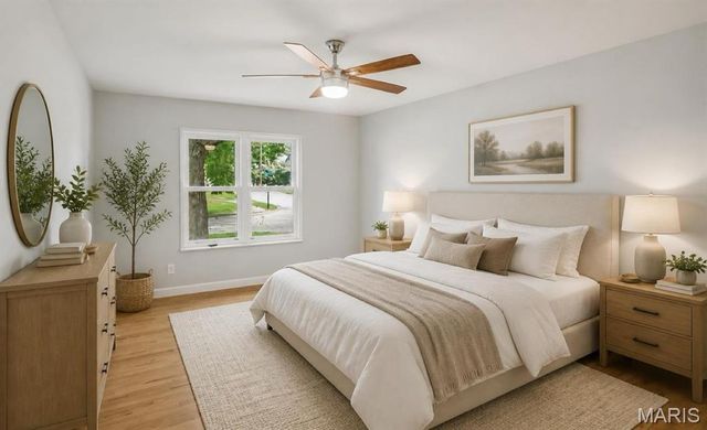 1015 Fernway Lane, St Louis, MO 63141