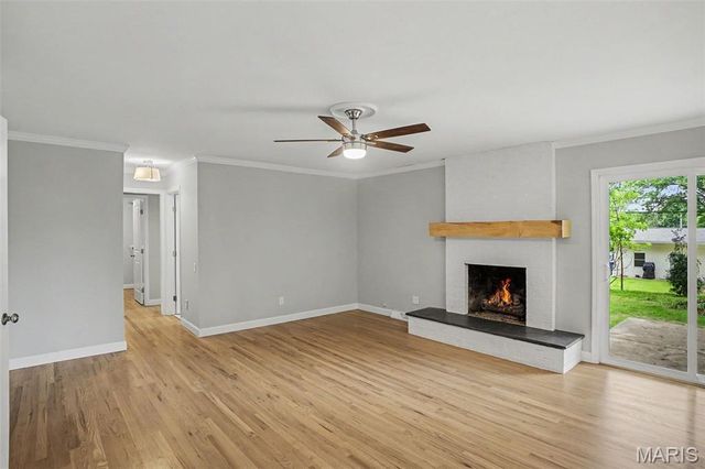 1015 Fernway Lane, St Louis, MO 63141