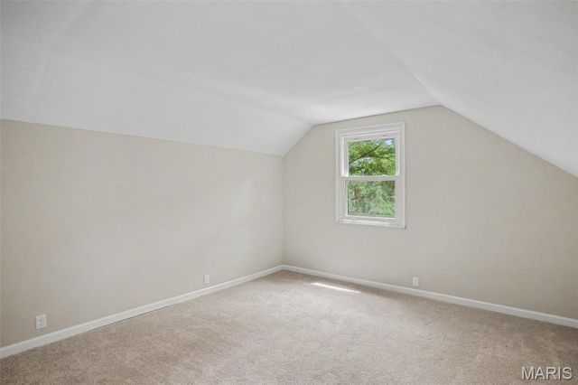 1015 Fernway Lane, St Louis, MO 63141