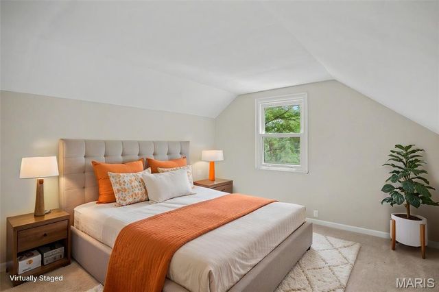 1015 Fernway Lane, St Louis, MO 63141