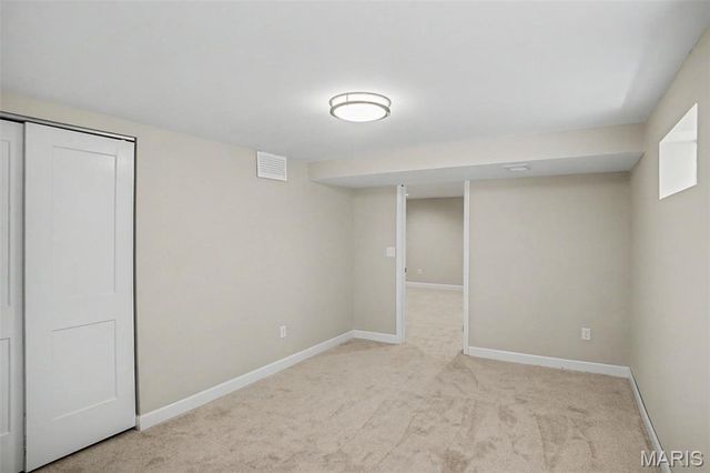 1015 Fernway Lane, St Louis, MO 63141