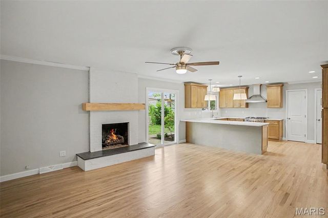 1015 Fernway Lane, St Louis, MO 63141
