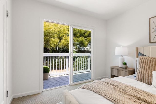 239 Monterey Road, Pacifica, CA 94044