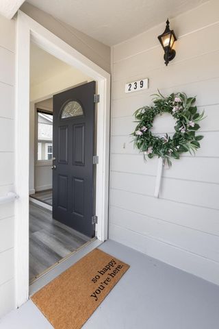 239 Monterey Road, Pacifica, CA 94044