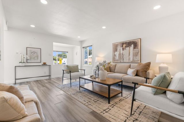 239 Monterey Road, Pacifica, CA 94044