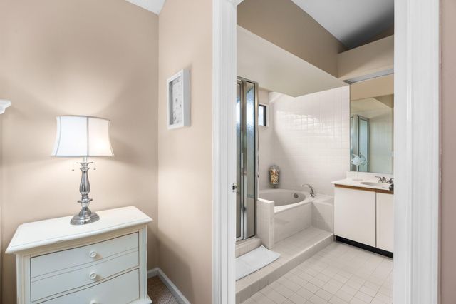 900 Crosswinds Dr D2, Greenacres, FL 33413