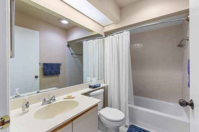 900 Crosswinds Dr D2, Greenacres, FL 33413