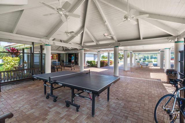 900 Crosswinds Dr D2, Greenacres, FL 33413