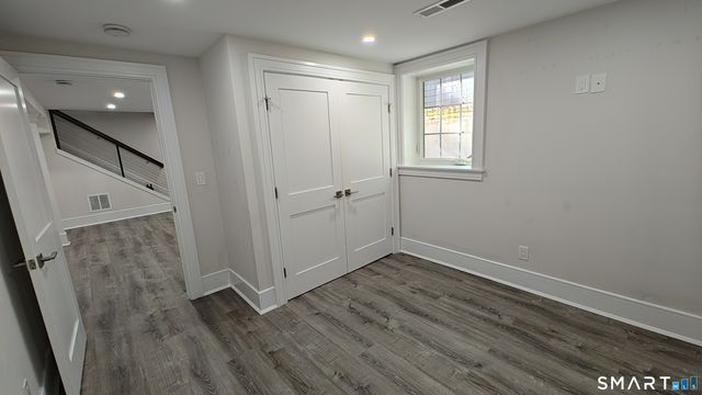 42 Poe Court, Fairfield, CT 06825