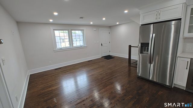 42 Poe Court, Fairfield, CT 06825