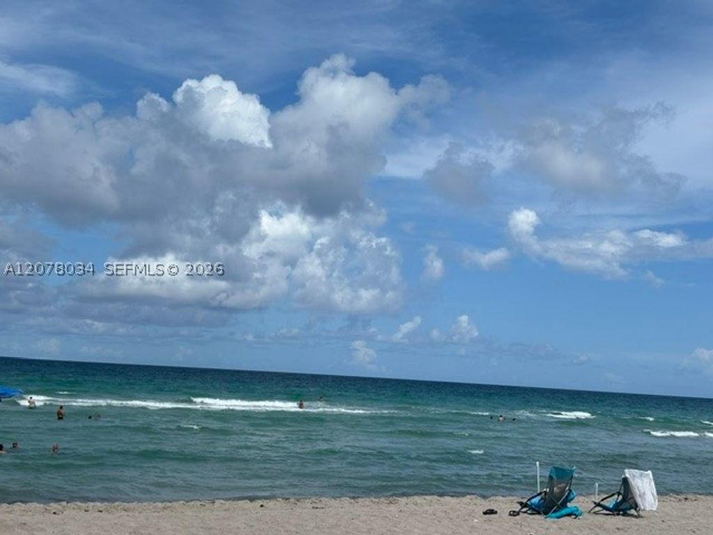 3725 S Ocean Dr 1427, Hollywood, FL 33019