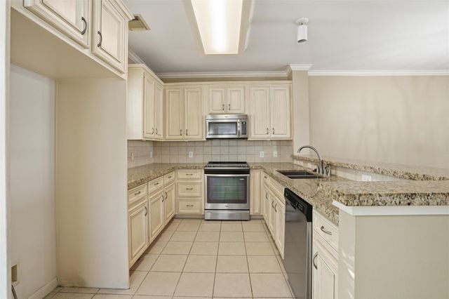 1809 Gillette Street, Houston, TX 77019