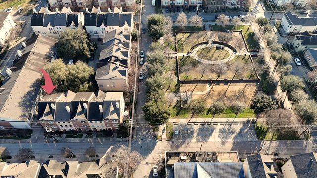 1809 Gillette Street, Houston, TX 77019